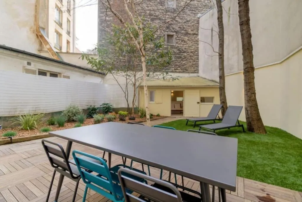 Jardin - Jacuzzi - Chambres En Suite Paris 0*,  France